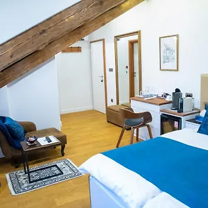 Oblivion Luxury Bed & Breakfast