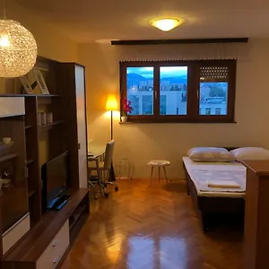 Garsonjera Katarina Apartment